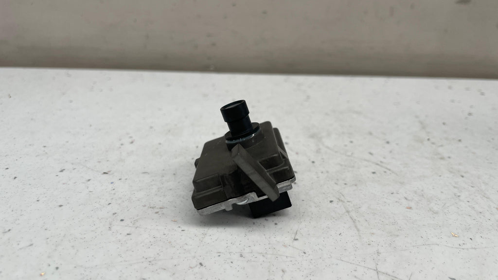 4N0907217A AUDI A8 FRONT CAMERA ASSISTANCE
