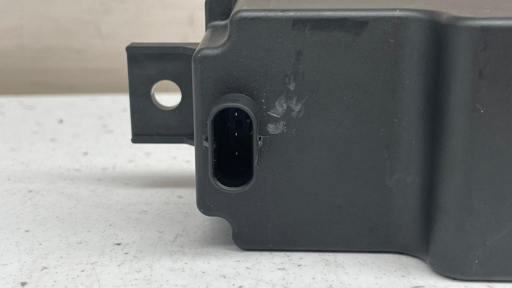 A2059053414 MERCEDES VOLTAGE CONVERTER AUXILIARY BATTERY CONTROL UNIT