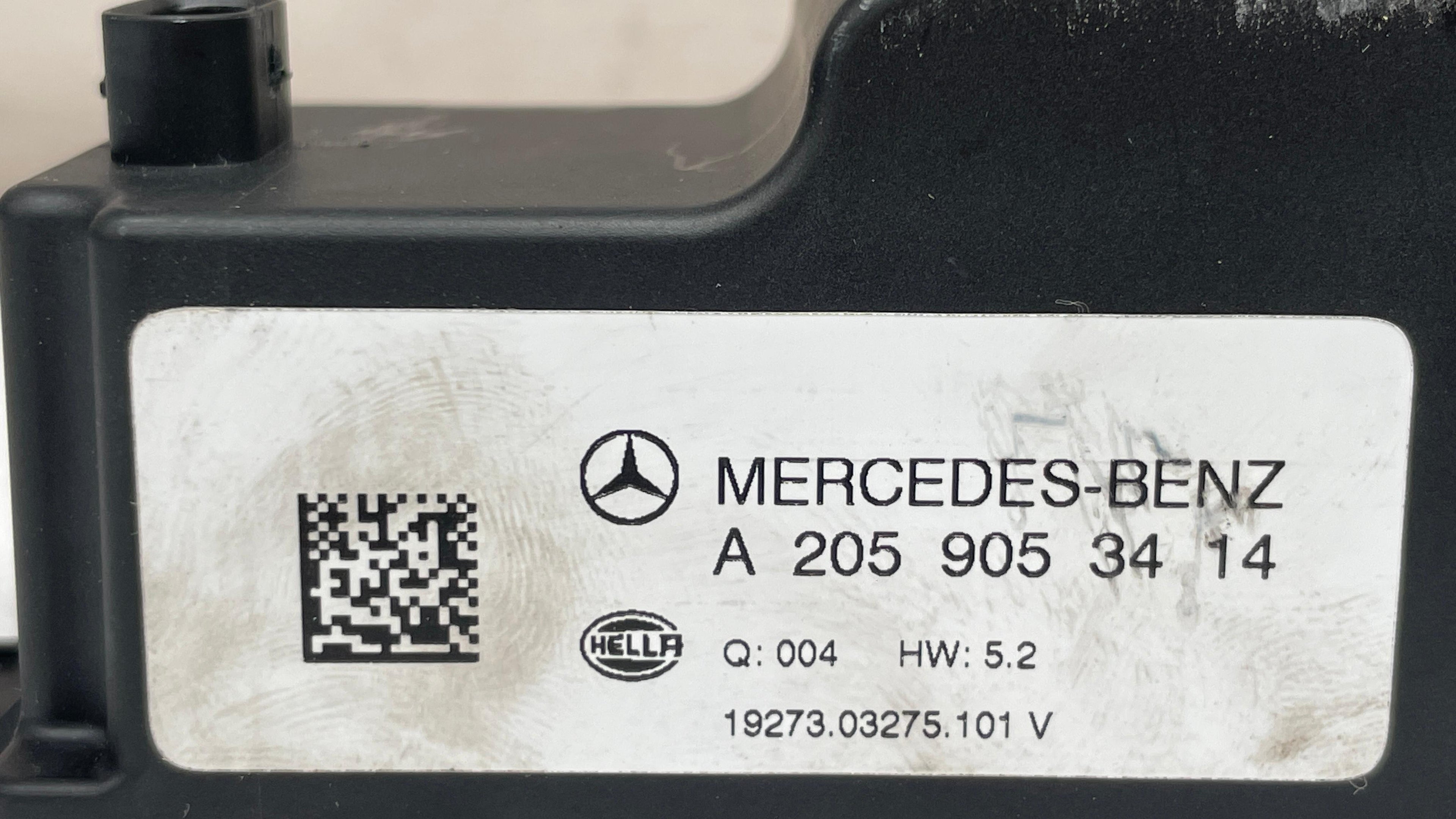 A2059053414 MERCEDES VOLTAGE CONVERTER AUXILIARY BATTERY CONTROL UNIT