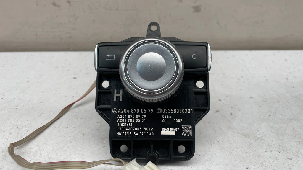 A2048700579 MERCEDES W204 COMAND NAVI CONTROLLER