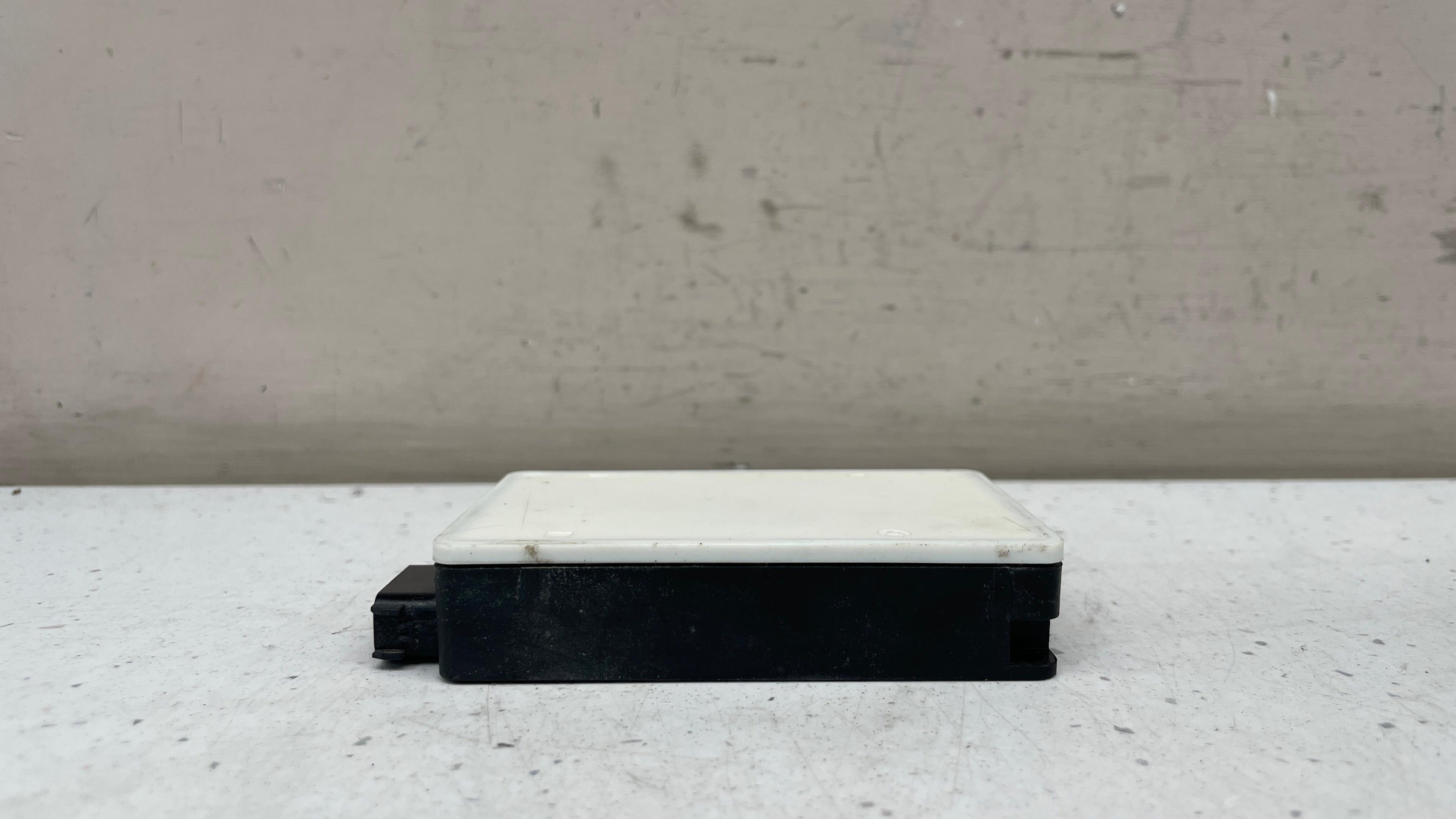 A0009059906 MERCEDES GLE BLIND SPOT RADAR SENSOR