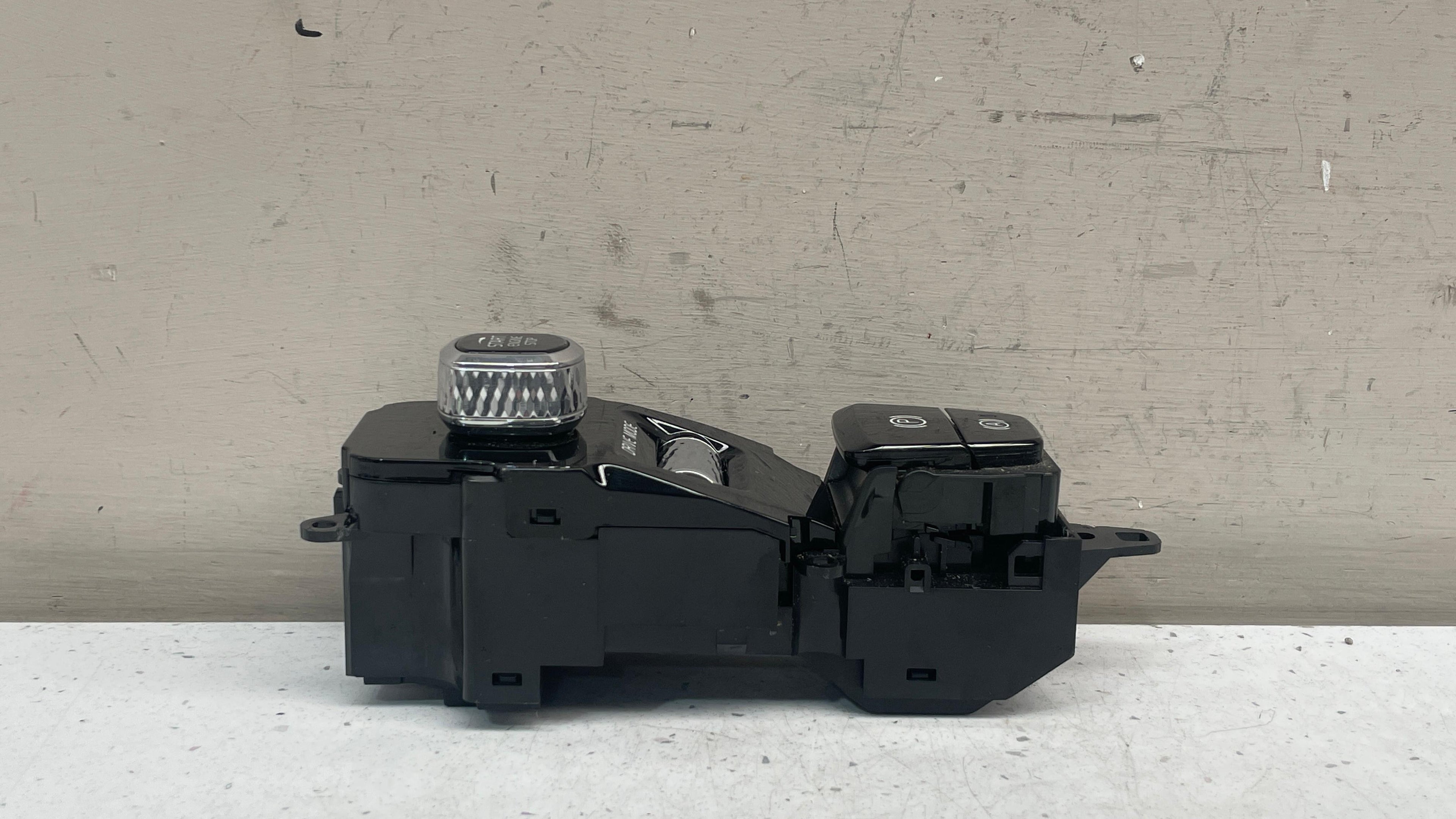 P31443818  VOLVO XC60 START STOP BUTTON DRIVE MODE PARKING SWITCH