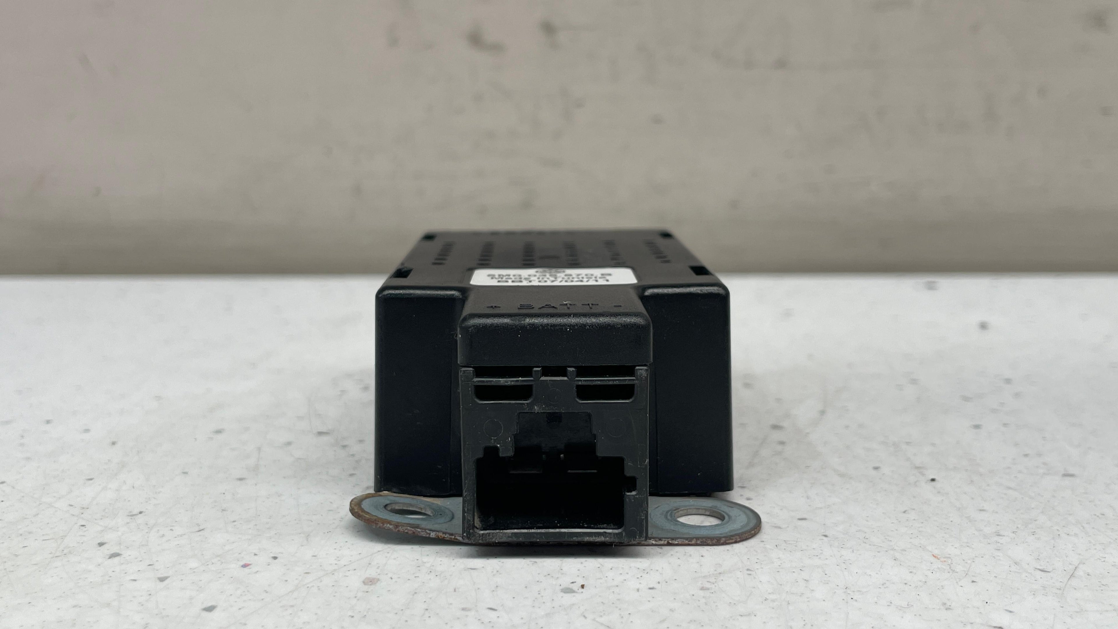 5M0035570B VOLKSWAGEN GOLF VI RADIO STATIC FILTER