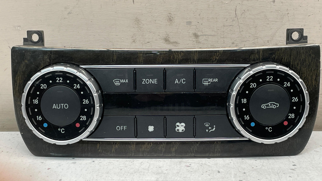 A2049006608 MERCEDES W204 CLIMATE CONTROL PANEL