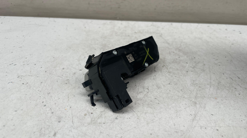 A2139057302 MERCEDES W213 FRONT LEFT SIDE SEAT HEATER