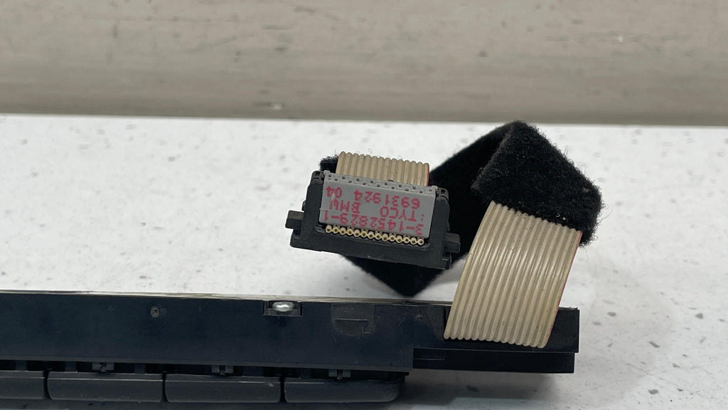 61316970922 BMW SERIES 3 CONSOLE SWITCH