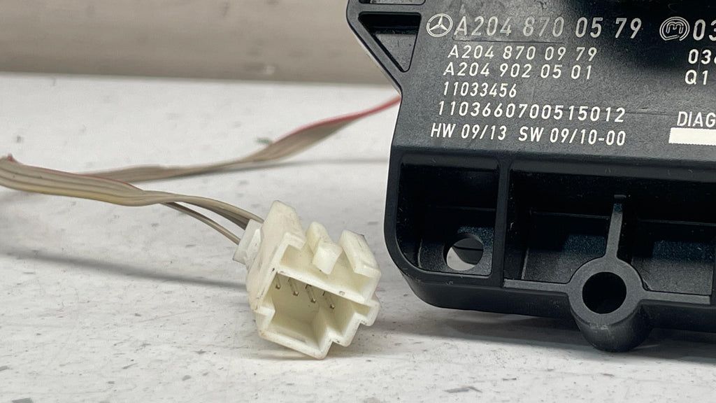 A2048700579 MERCEDES W204 COMAND NAVI CONTROLLER