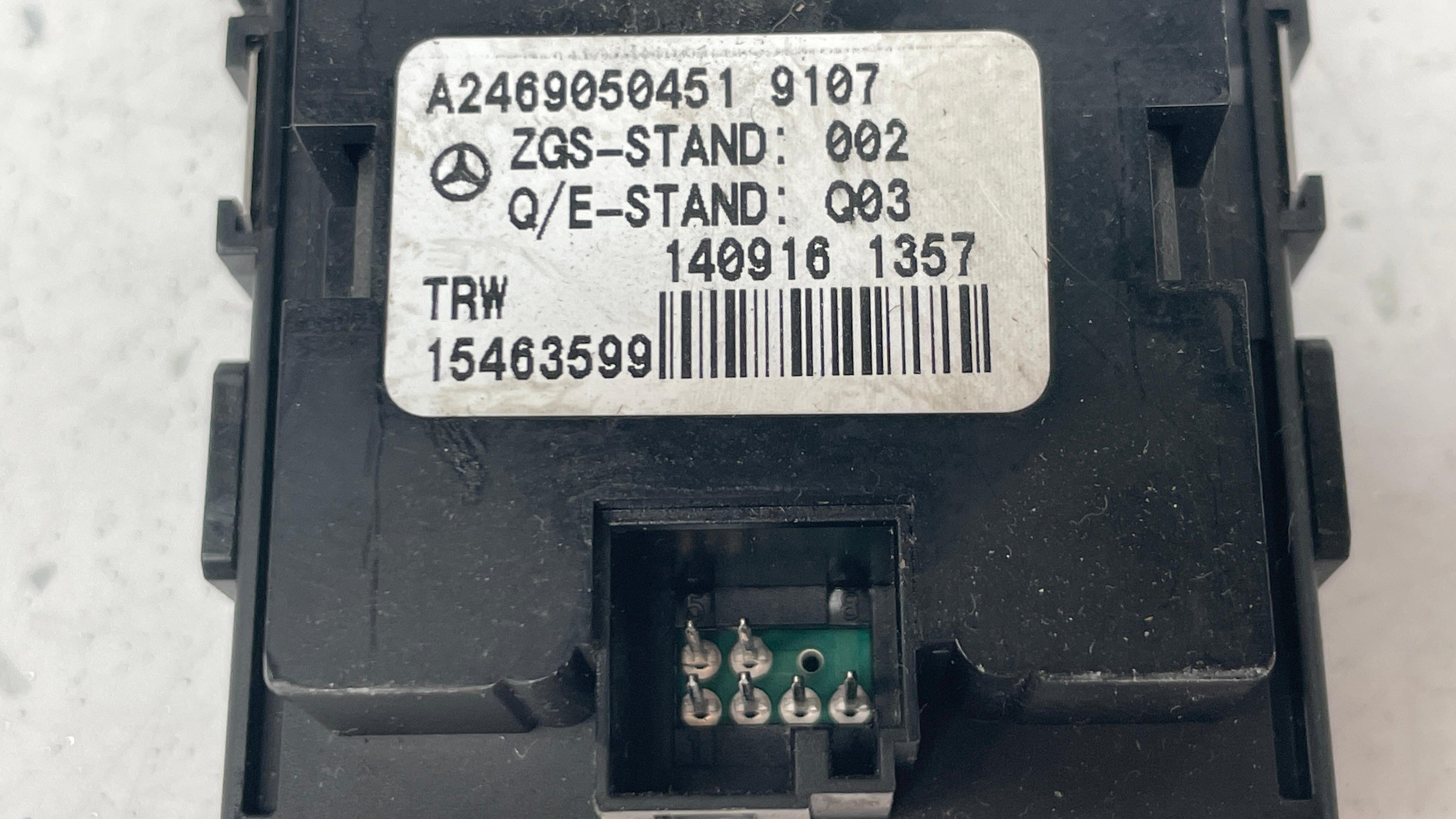 A2469050451 MERCEDES W176  ELECTRONIC PARKING BRAKE MODULE