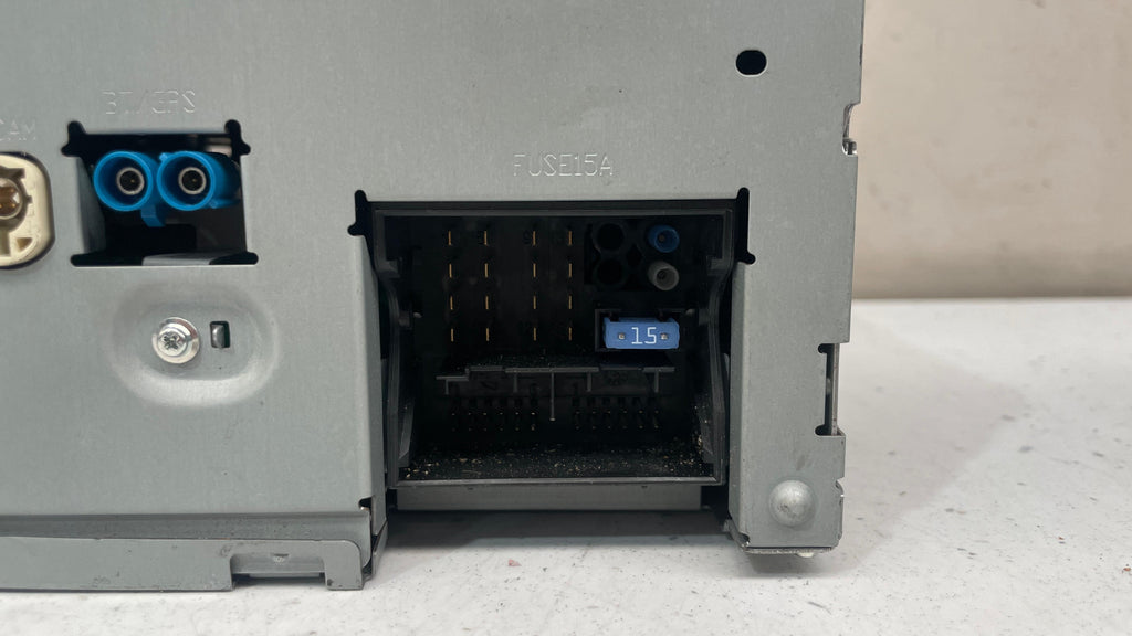 A2059008937 MERCEDES GLC NAVIGATION RADIO CD PLAYER