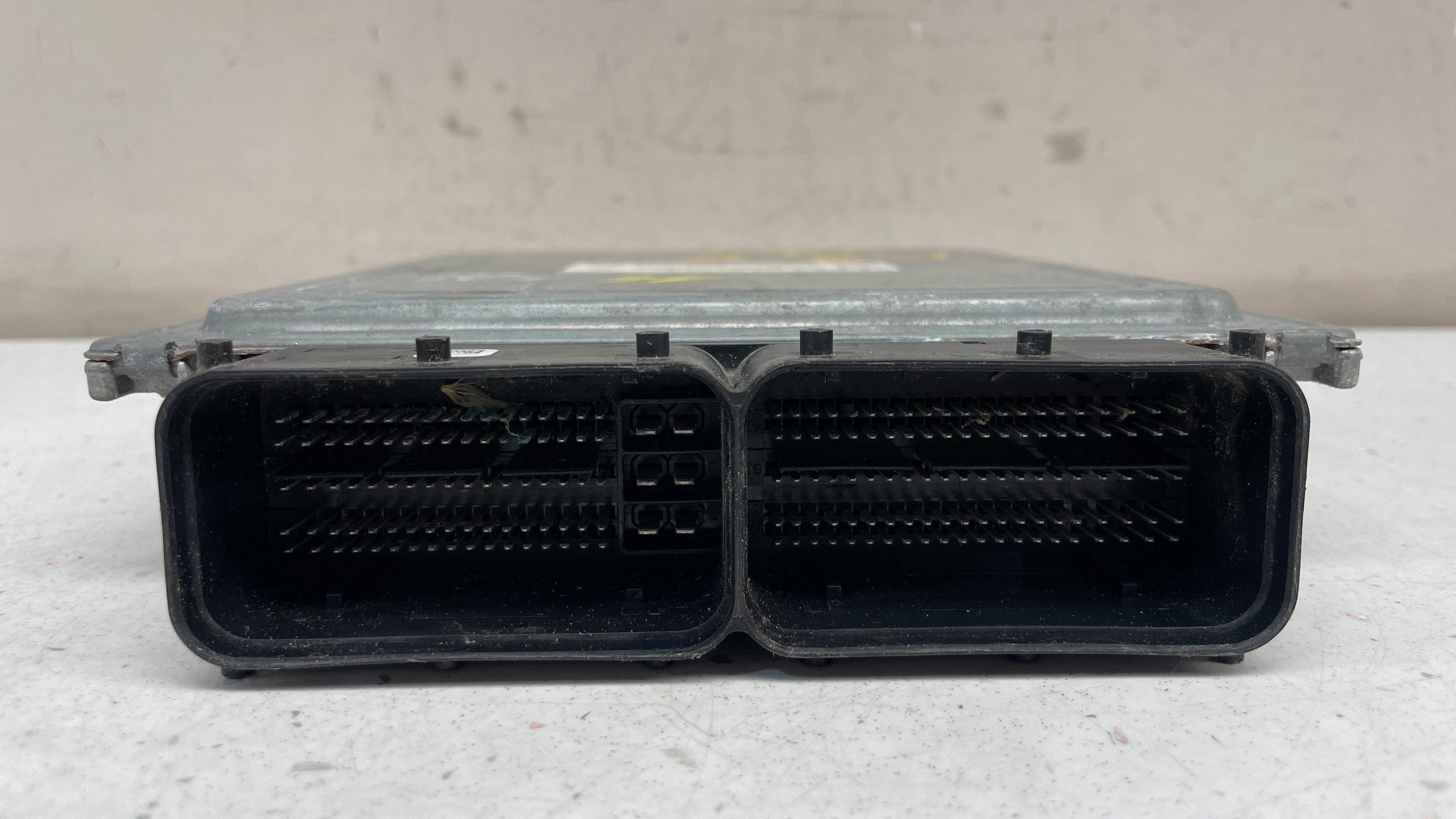 4H2907551A  AUDI A8 ENGINE CONTROL UNIT ECU
